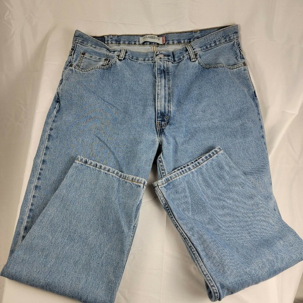 Levis 550 jeans Size 42x30